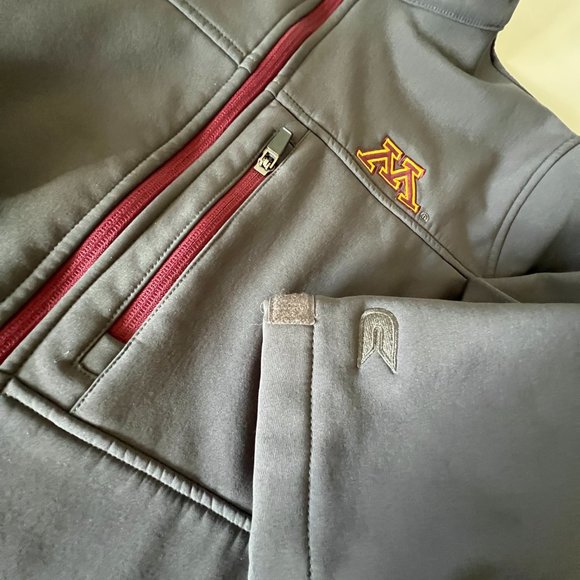 COLOSSEUM Minnesota Full Zip Jacket Size Small EUC - Picture 4 of 7
